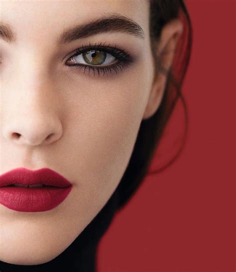 Vittoria Ceretti for Chanel Beauty | Lip makeup, Makeup, Matte lips