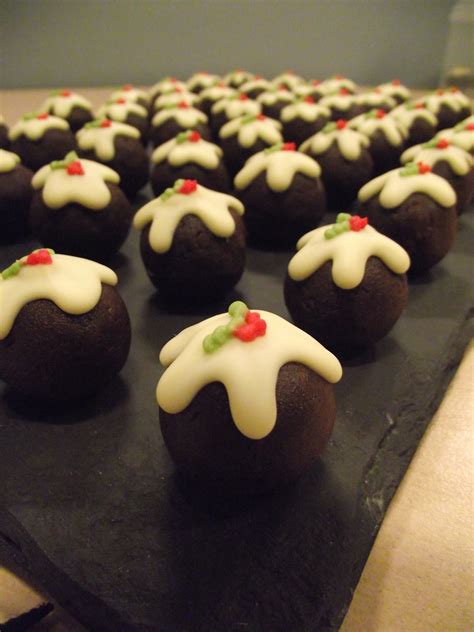 If only mine looked this good. | Christmas food, Chocolate brownies, Mini christmas puddings