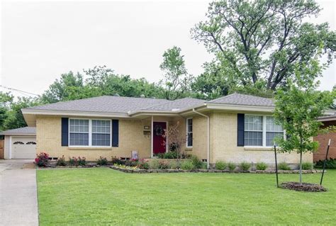 Exterior House Colors With Yellow Brick - ahomen