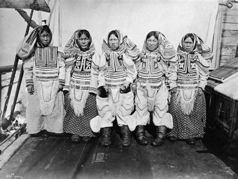 Group of Inuit women Cape Fullerton, Northwest Territories (now Nunavut), ca. 1903 | Inuit ...