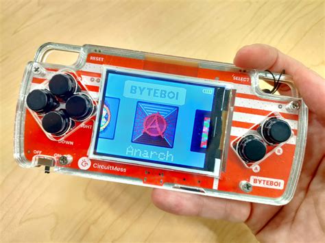 ByteBoi Review DIY Handheld Gaming Console by CircuitMess