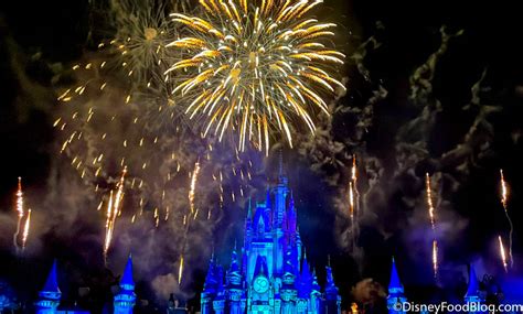 How to Watch Disney World’s EXCLUSIVE Holiday Fireworks For FREE ...