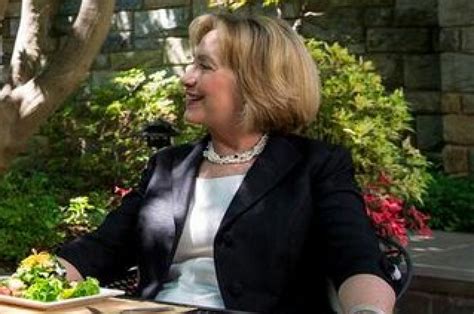 Hillary Clinton Shows Off New Hair At Lunch With President Obama ...