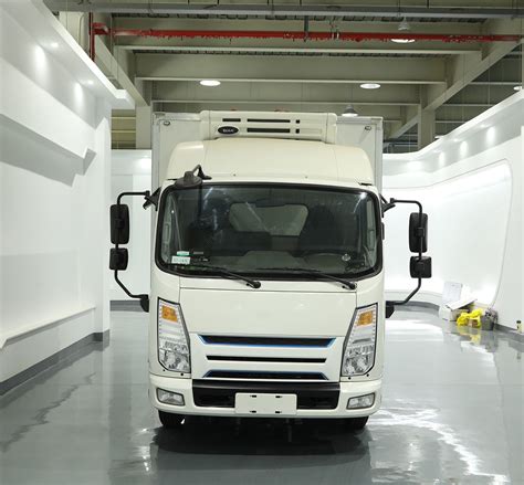 Electric Van Cargo Truck Electric Truck - China Electric Refrigerated ...