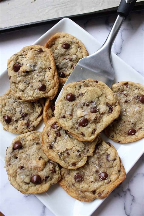 Eggless Chocolate Chip Cookies - The Granola Diaries