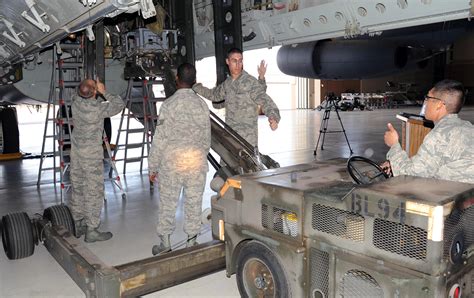 B-52 Aircraft Armament Systems Apprentice Course > Sheppard Air Force ...