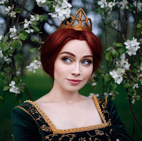 Princess Fiona - Shrek • Cosplaye | Princess fiona, Fiona shrek, Shrek