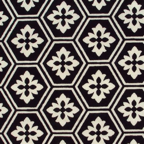 black & white geometric | geometric print fabric like the fa… | Flickr