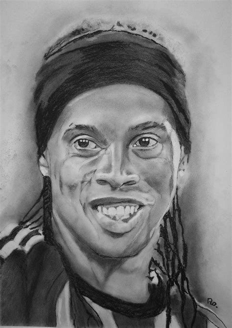 Ronaldinho getekend op A3 formaat met houtskool en grafiet door: Ro's ...