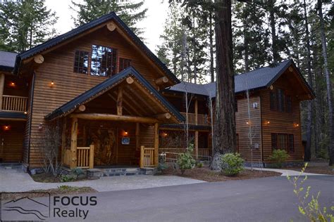 Suttle Lake Lodge in Central Oregon | Lake lodge, Lodge, Next at home