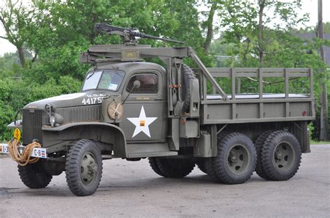 World War II Truck Donated to First Division Museum - Chicago Tribune