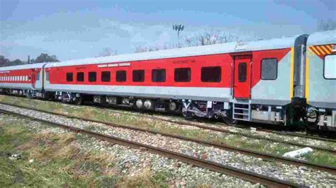 Mumbai-Delhi Rajdhani to run daily from 19 January. Booking, timings and other details here