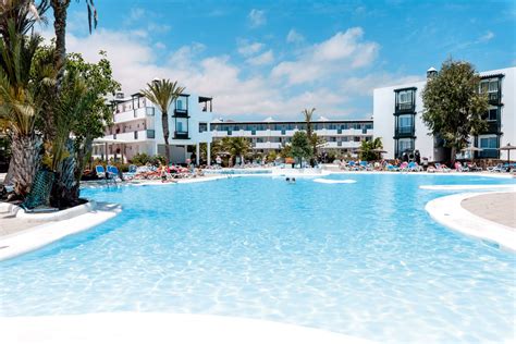 TUI SUNEO El Trebol Hotel, Lanzarote - Holiday Hypermarket