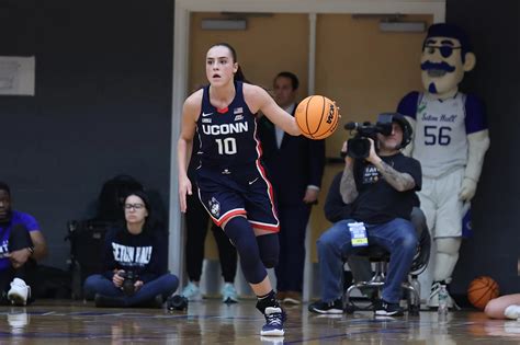 UConn women’s basketball rallies to beat DePaul, 72-69