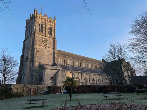 Christchurch Priory Church - Dorset Guide