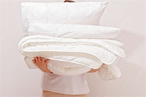 How To Wash Pillows And When To Replace Them