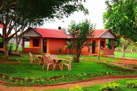 10 Best Kabini Resorts That Take You Closer To Nature