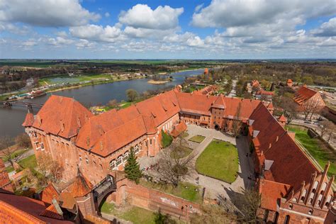 Things to do in Gdansk | Old Town & Malbork Castle Day Trip