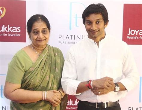 Formula-1 racer Narain Karthikeyan and his mother launches range of eternal platinum jewellery!