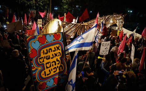 Turnout at anti-Netanyahu protests lower amid chill weather | The Times ...