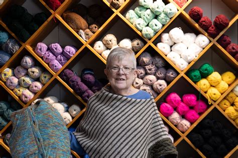 Nadelkunst offers free knitting instruction - New Ulm Business