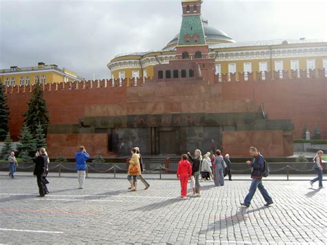 Top 10 Interesting Facts about Lenin’s Mausoleum - Discover Walks Blog