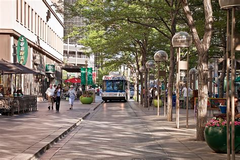 16th Street Mall – Downtown Denver, CO | Pedestrian Promenade