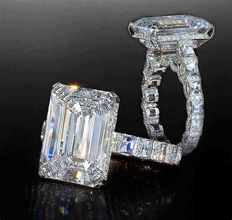 Emerald Cut Diamond Engagement Rings -Heaven - Bez Ambar: Original ...