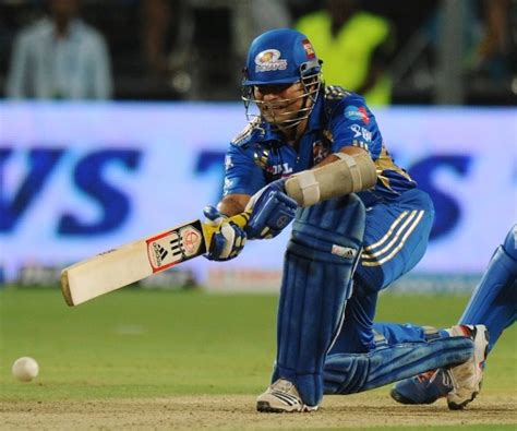 Sachin Tendulkar sweeps the ball – crickethighlights.com