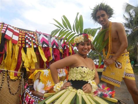 Tuvalu lass in Traditional Funafuti attire; the skirt made of large ...