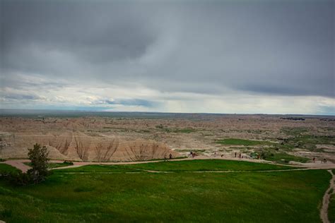 How to Enjoy the Badlands Scenic Drive in One Afternoon