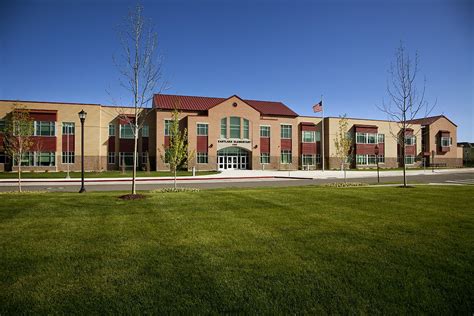 East Lake Elementary School features Chinese Immersion studies | East lake, Elementary schools ...