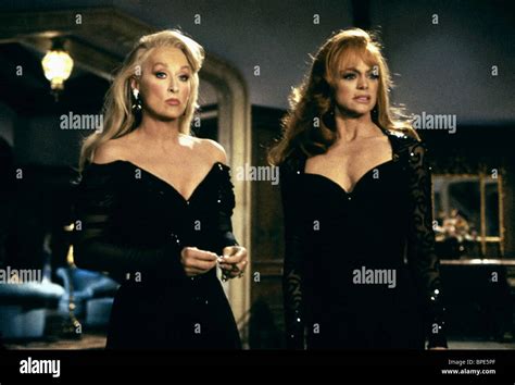 Death Becomes Her 1992 Goldie Hawn High Resolution Stock Photography and Images - Alamy