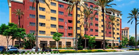 Garden Grove Hotel Rooms | Sheraton Garden Grove - Anaheim South Hotel