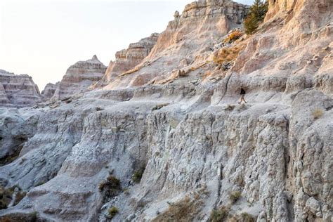 How to Hike the Notch Trail in Badlands National Park – Earth Trekkers