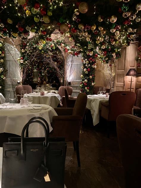 The Most Romantic Restaurant in the world - Clos Maggiore at Christmas ...