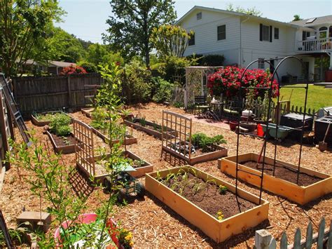 43 Raised Garden Beds Vegetables Backyards - SILAHSILAH.COM | Garden ...