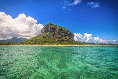 Hiking Le Morne Brabant in Mauritius: a guide | Atlas & Boots