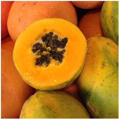 Hawaiian Papaya Information, Recipes and Facts