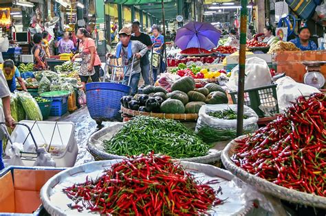 5 Great Markets in Bangkok - Where to Find Thai Markets in Bangkok - Go ...