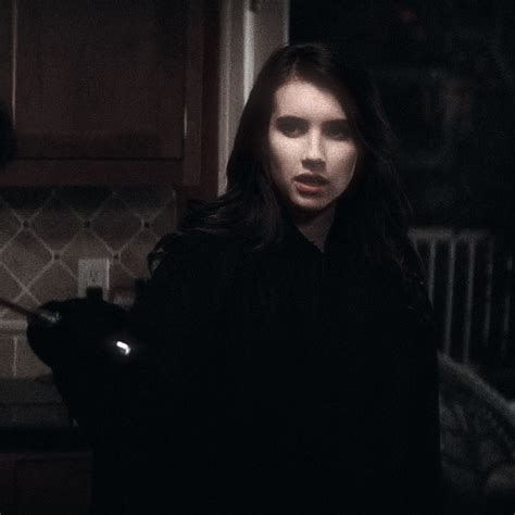 emma roberts as jill roberts in scream 4 (2011) icon mine give creds to chainsaaws Scream Cast ...