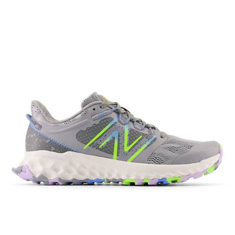 New Balance Women's Fresh Foam Garoé in Grey/Blue/Green Textile