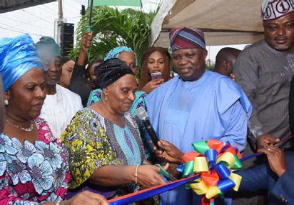 Photos: New 20-feet statue Chief Obafemi Awolowo