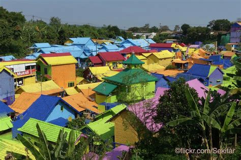 Kampung warna warni Malang | YOY Network