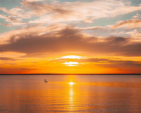 Sunset from Old Silver Beach in Falmouth the other day. : r/CapeCod