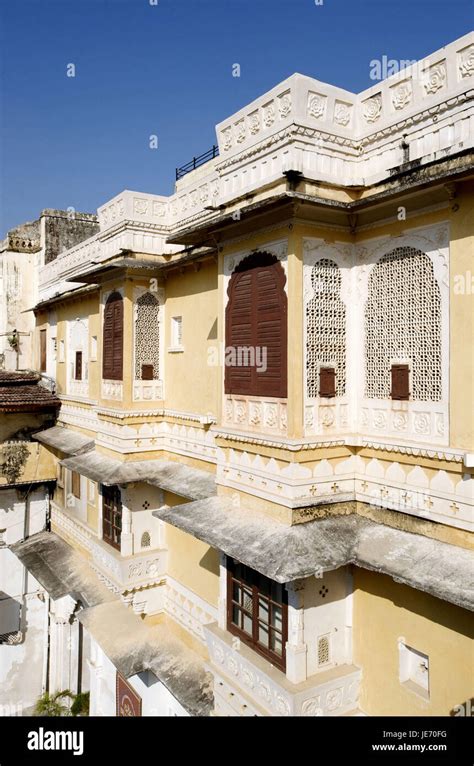 India, Rajasthan, Udaipur, Bagore-Ki-Haveli Stock Photo - Alamy