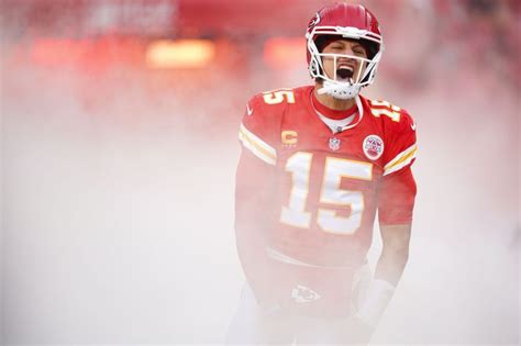 Chiefs' Patrick Mahomes named MVP by writers; Bosa, Jefferson earn ...