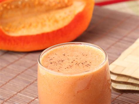 Papaya Shake Recipe - Smooth and Silky Papaya Milkshake with Honey