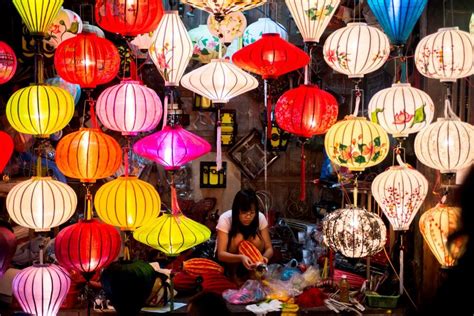 Hoi An: Lantern Making Class | Distant Journeys