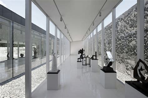 Architecture of Exhibition Spaces: 23 Art Galleries around the World ...